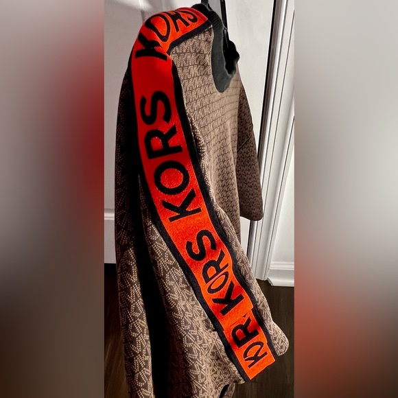 Authentic Michael Kors Mens Sweatershirt - Picture 5 of 5